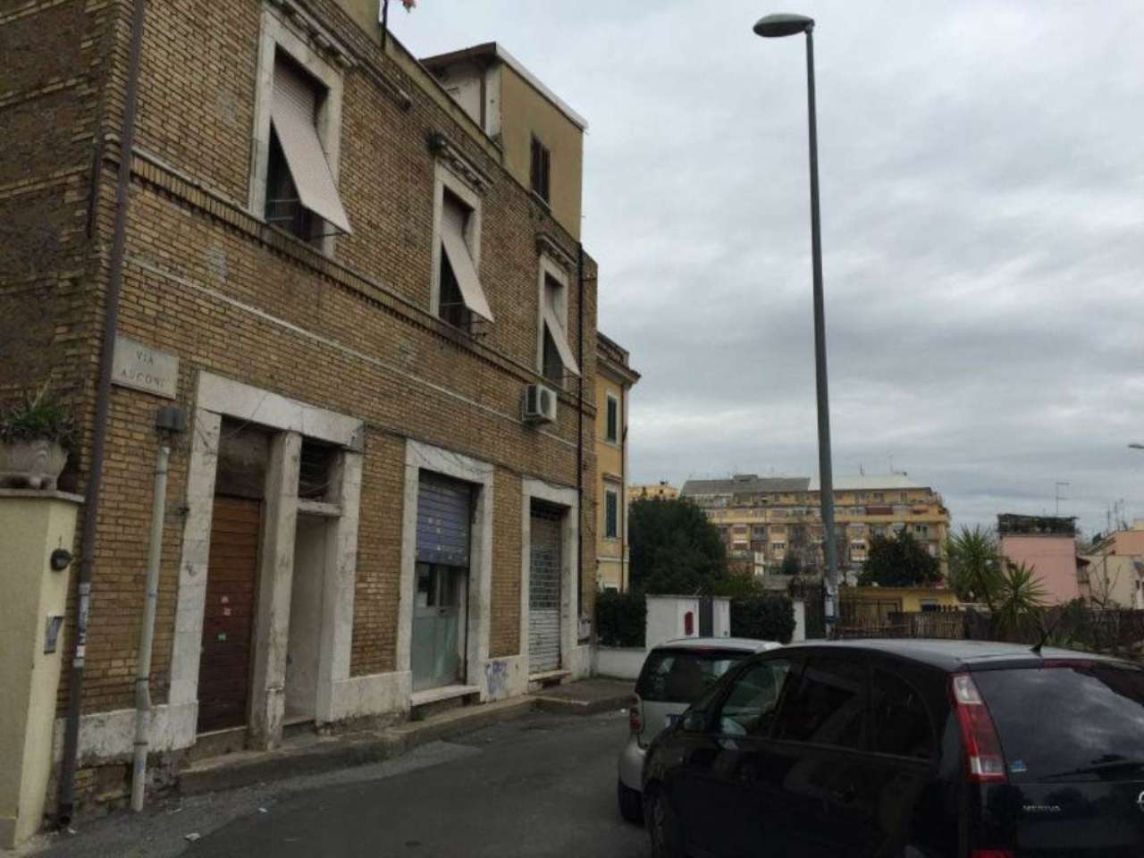 Appartamento ROMA vendita  PIGNETO Auconi CR Immobili Roma