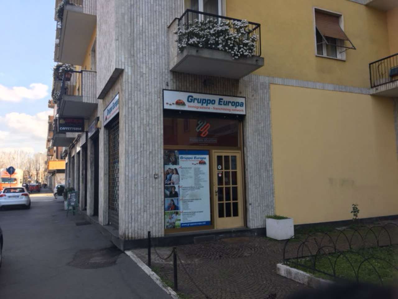 Negozio - Loc.Com. MILANO affitto  CERTOSA Michelino da Besozzo casanch'io