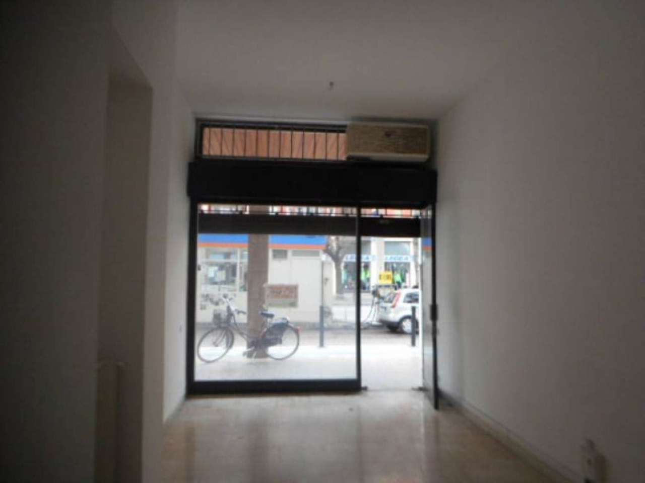 Negozio - Loc.Com. LECCO affitto   TURATI L'immobiliare