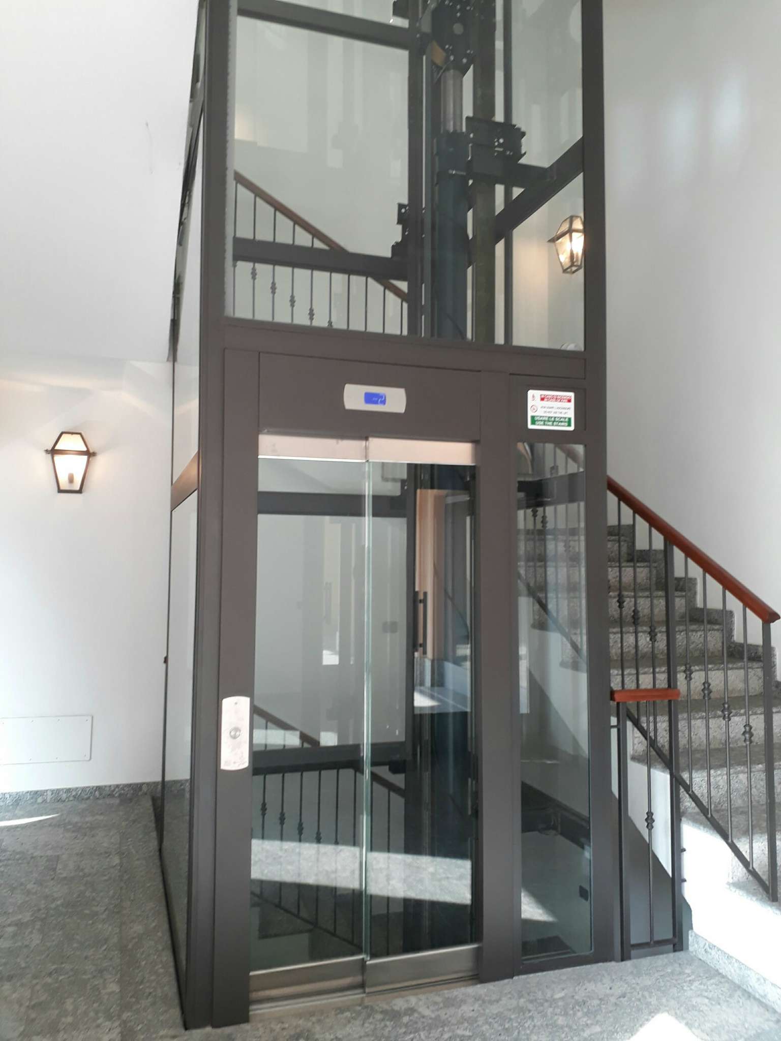 Negozio - Loc.Com. LECCO affitto   VISCONTI L'immobiliare