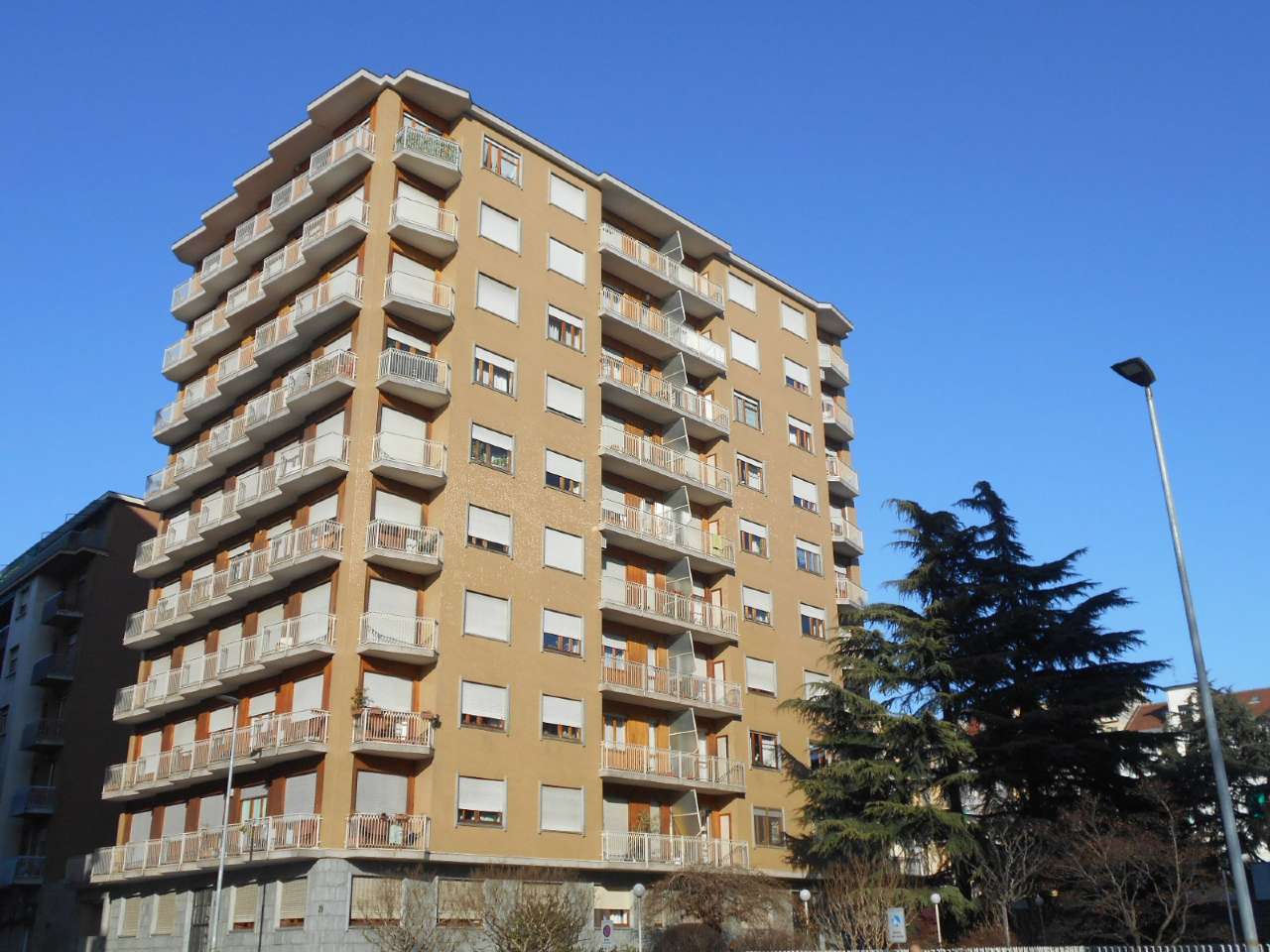  torino vendita quart: lingotto luximm