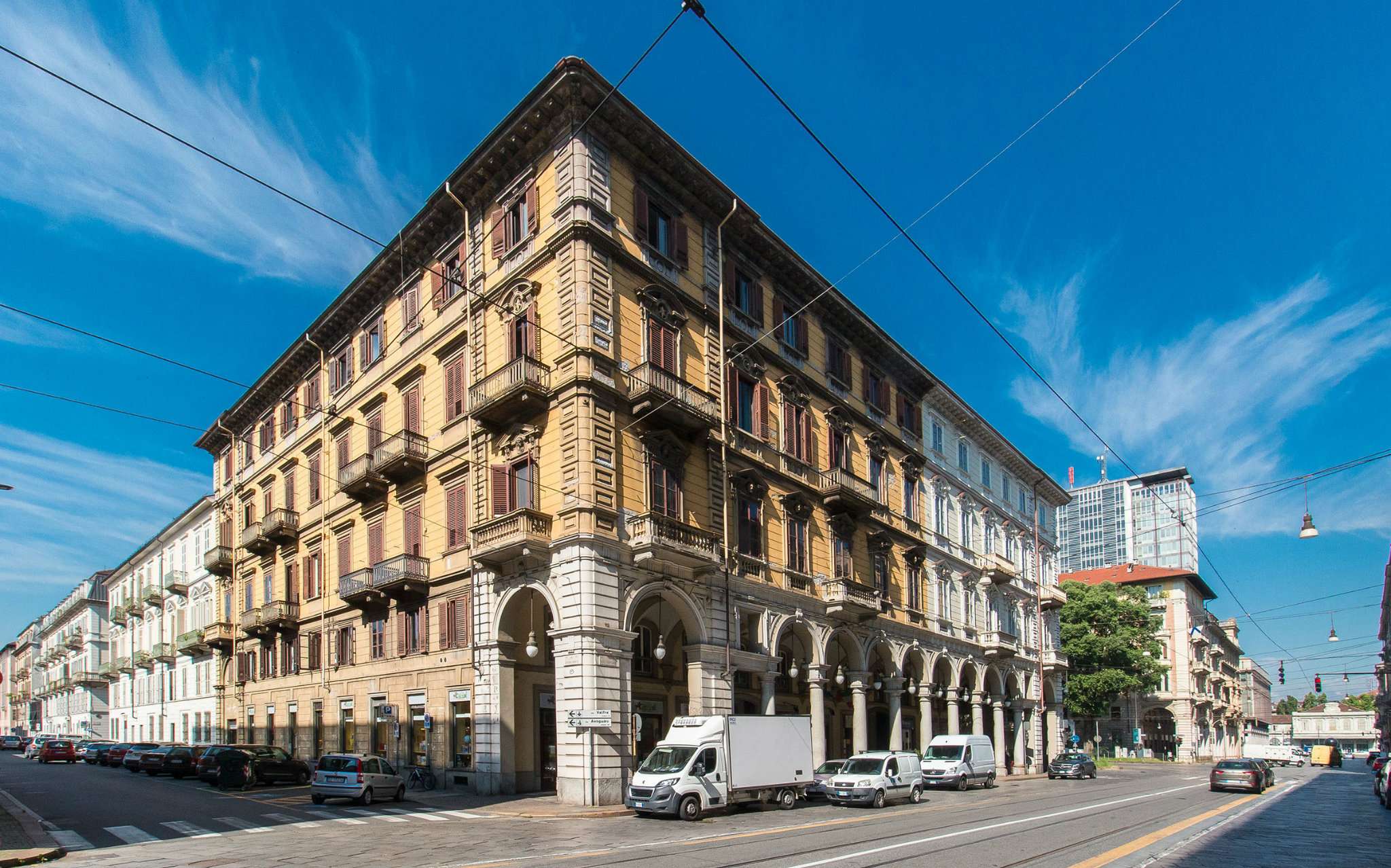  torino vendita quart: centro luximm