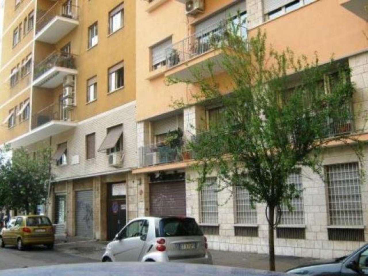 Negozio - Loc.Com. ROMA vendita  NOMENTANO  Piazza Oreste Tommasini Casenetwork