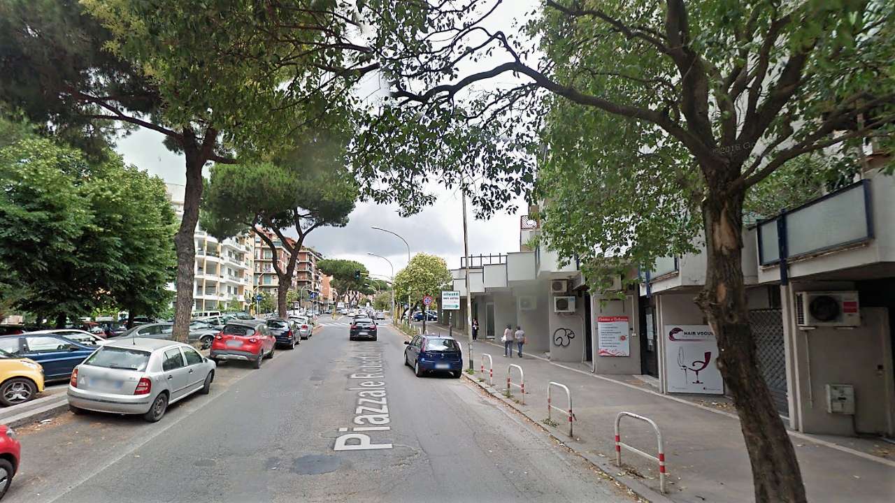 Negozio - Loc.Com. ROMA affitto  LAURENTINA Ardigò WHR SRLS