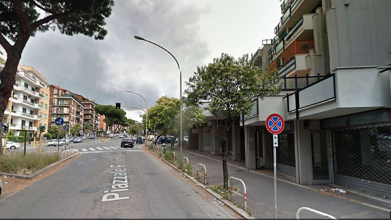 Negozio - Loc.Com. ROMA affitto  LAURENTINA Ardigò WHR SRLS