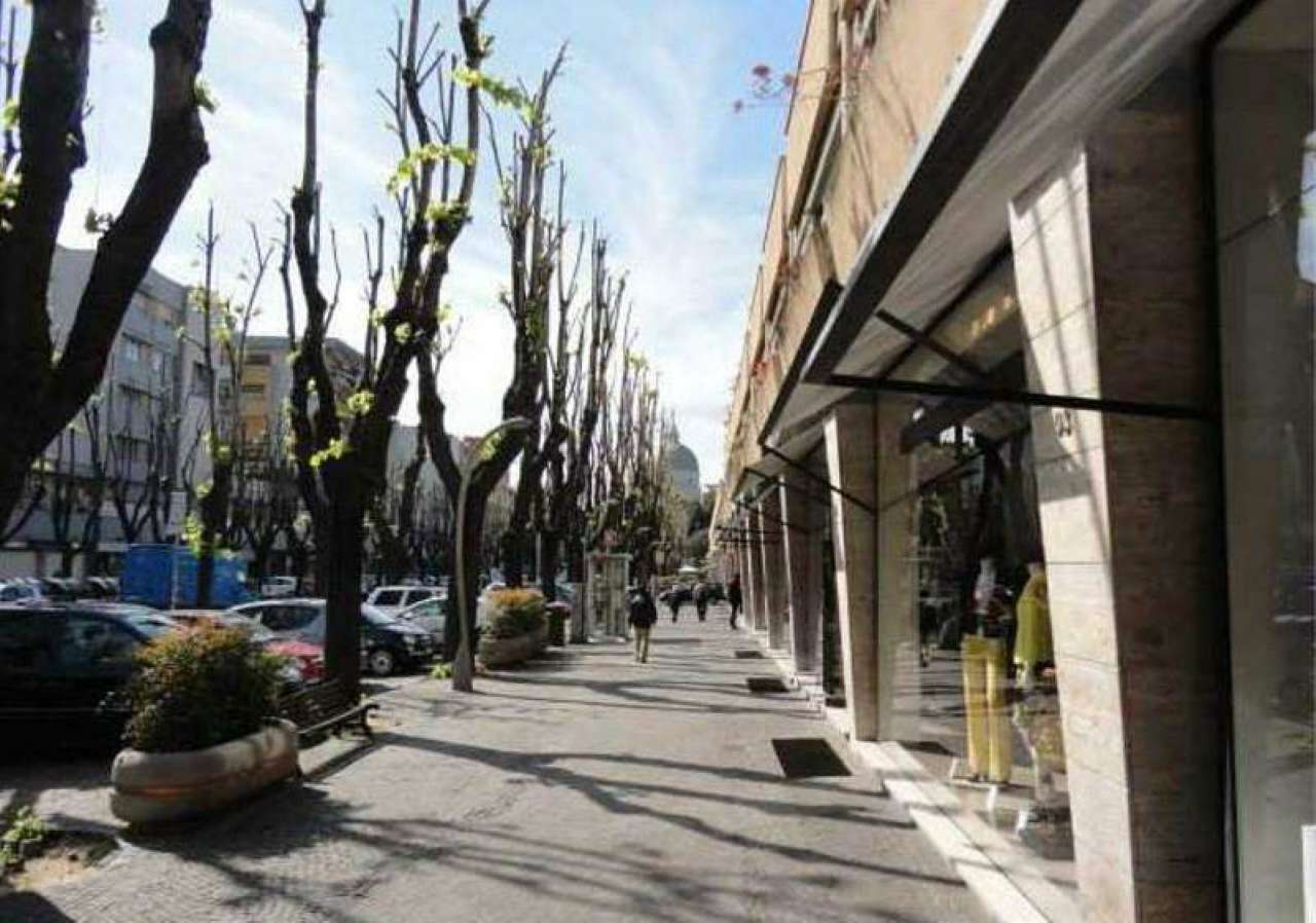 Negozio - Loc.Com. ROMA affitto  EUROPA  Europa WHR SRLS