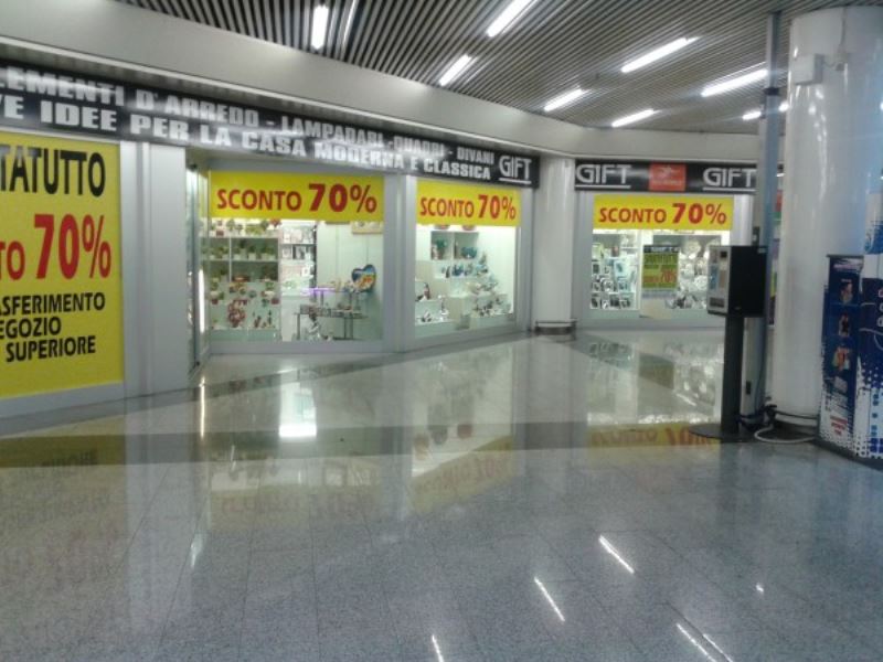Negozio - Loc.Com. ROMA vendita  GROTTA PERFETTA Mario Rigamonti WHR SRLS