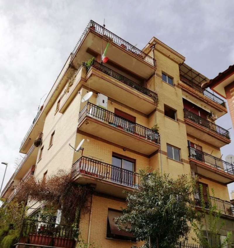  roma vendita quart: boccea m.rachele immobiliare di monge rachele