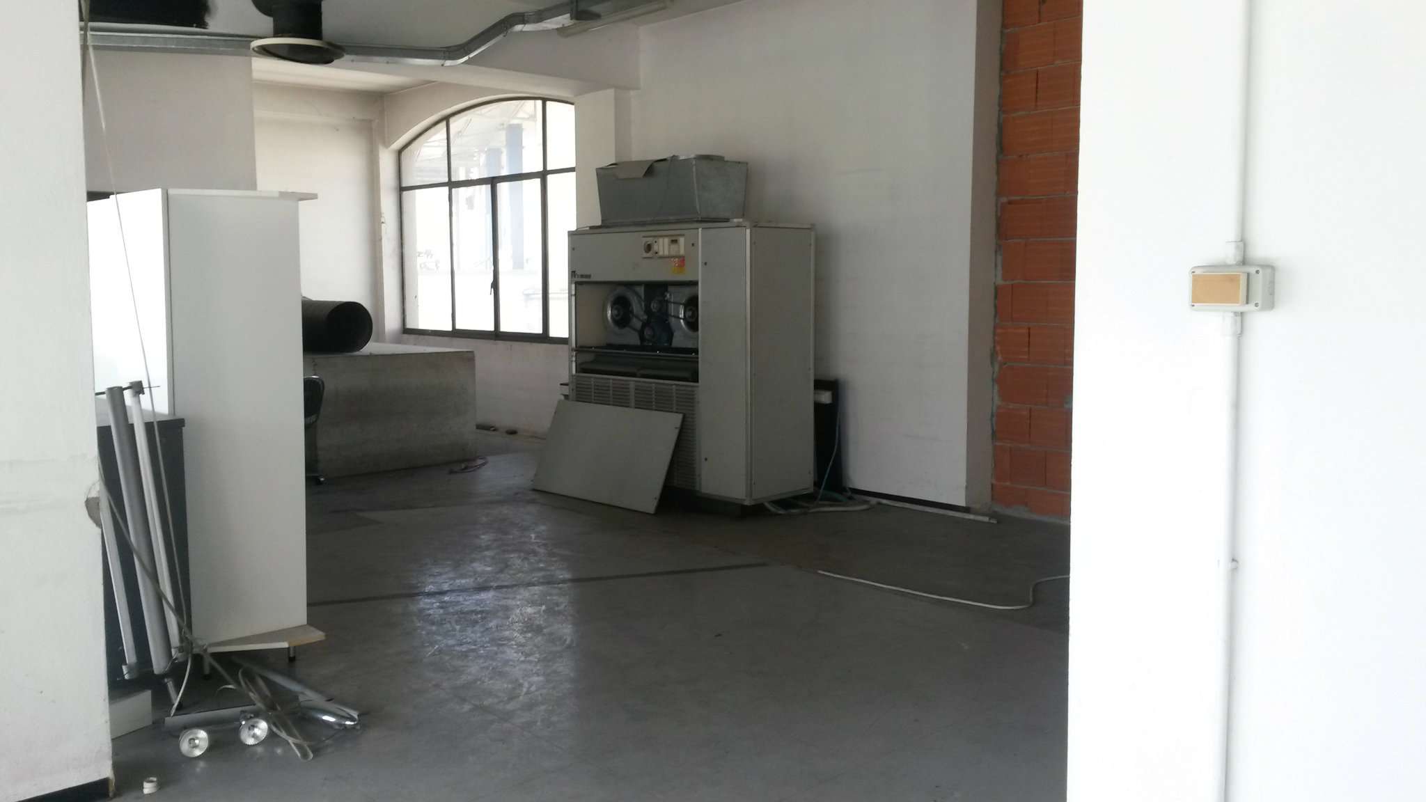 Negozio - Loc.Com. COMO vendita  CAMERLATA del Lavoro Falzone servizi immobiliari