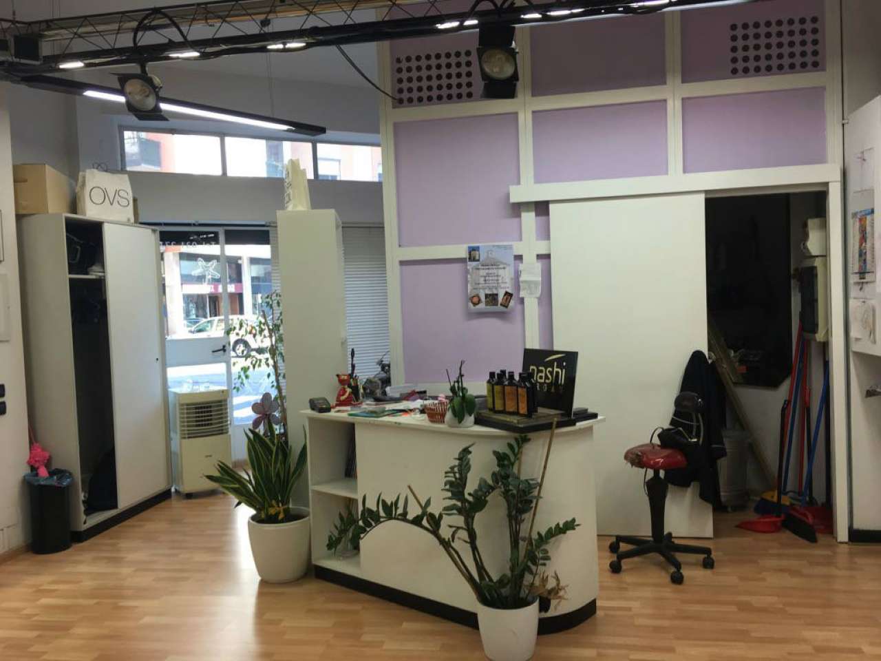Negozio - Loc.Com. COMO vendita  BORGHI Leoni Falzone servizi immobiliari