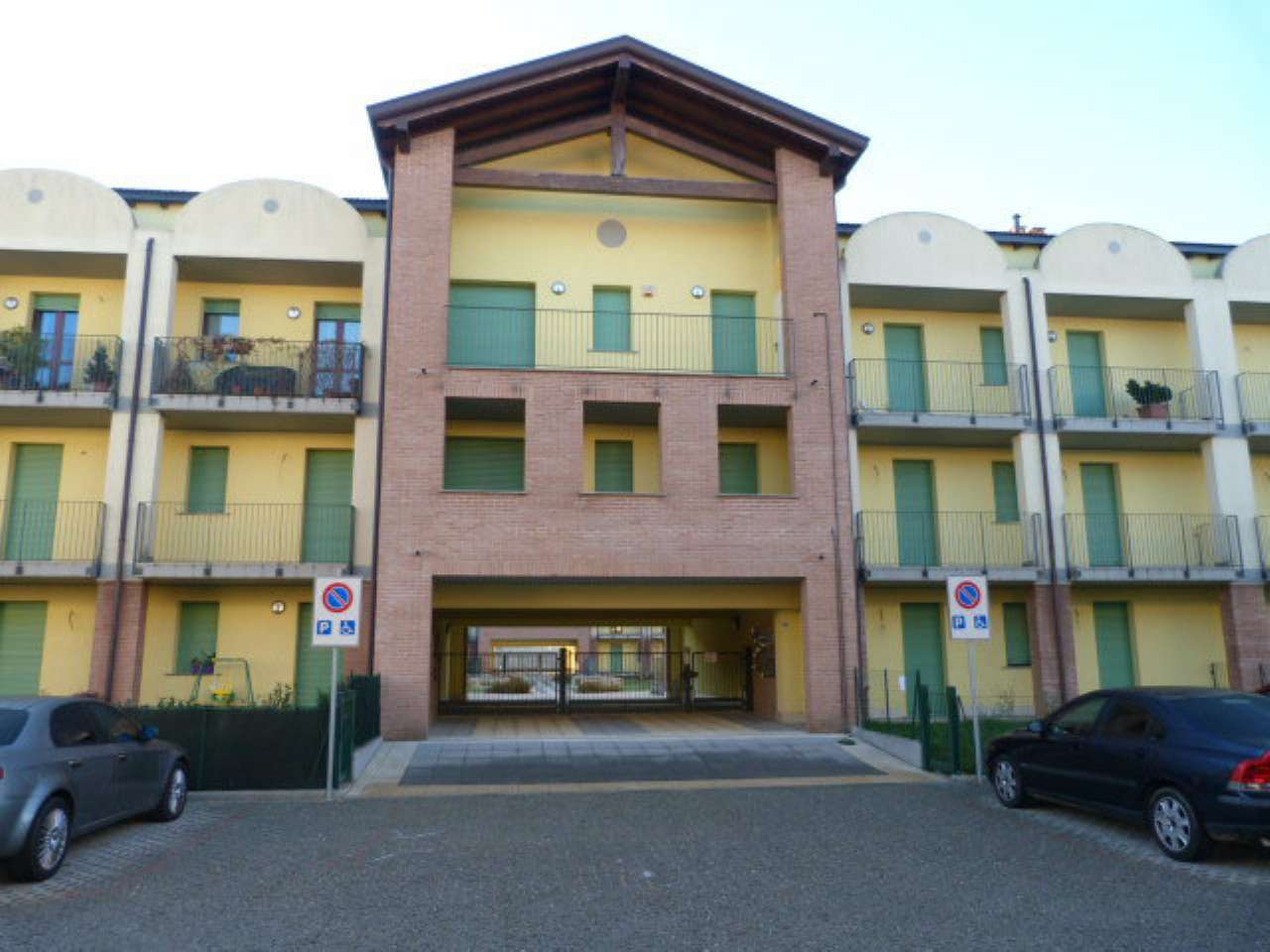  gallarate vendita quart:  falzone servizi immobiliari