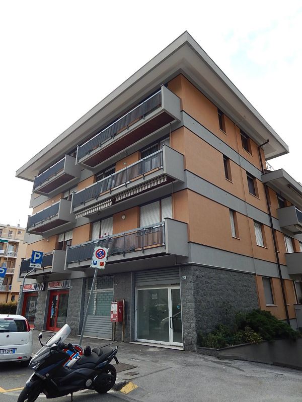 Negozio - Loc.Com. GENOVA affitto  NERVI Europa Studio Immobiliare Massa