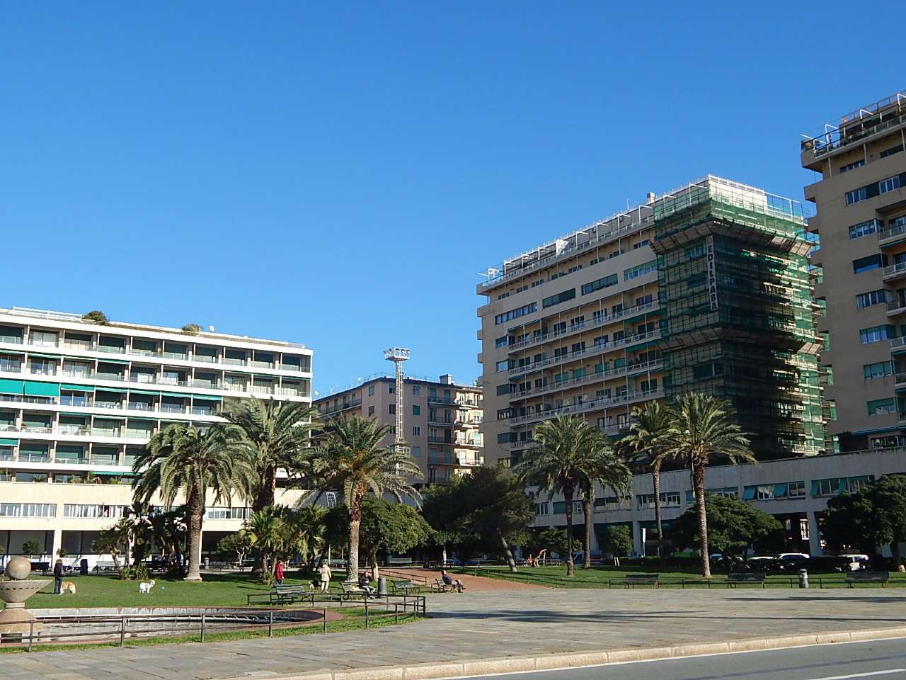 Ufficio - Loc.Com. GENOVA vendita  FOCE Rossetti Studio Immobiliare Massa