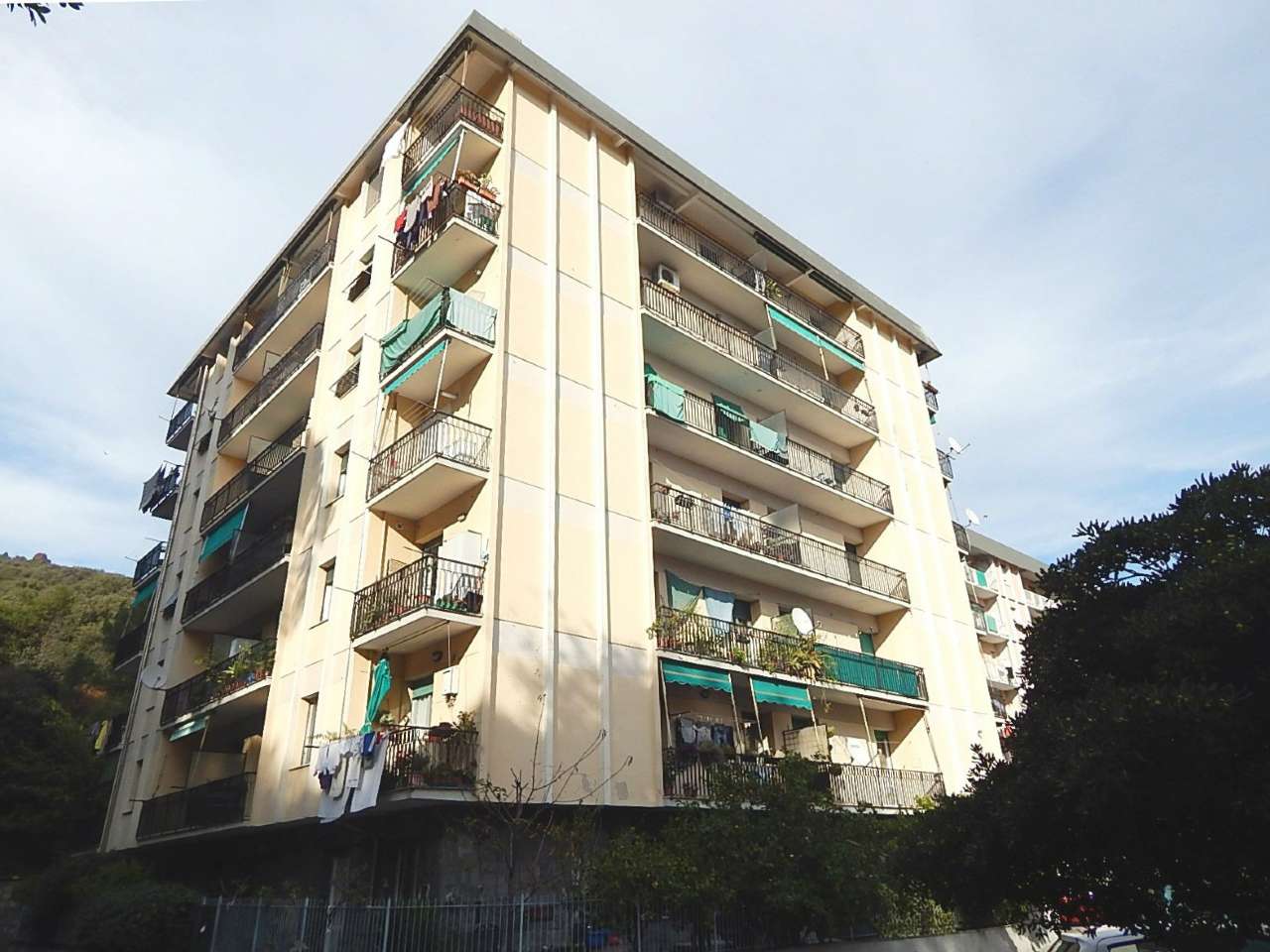  genova vendita quart: san fruttuoso studio immobiliare massa