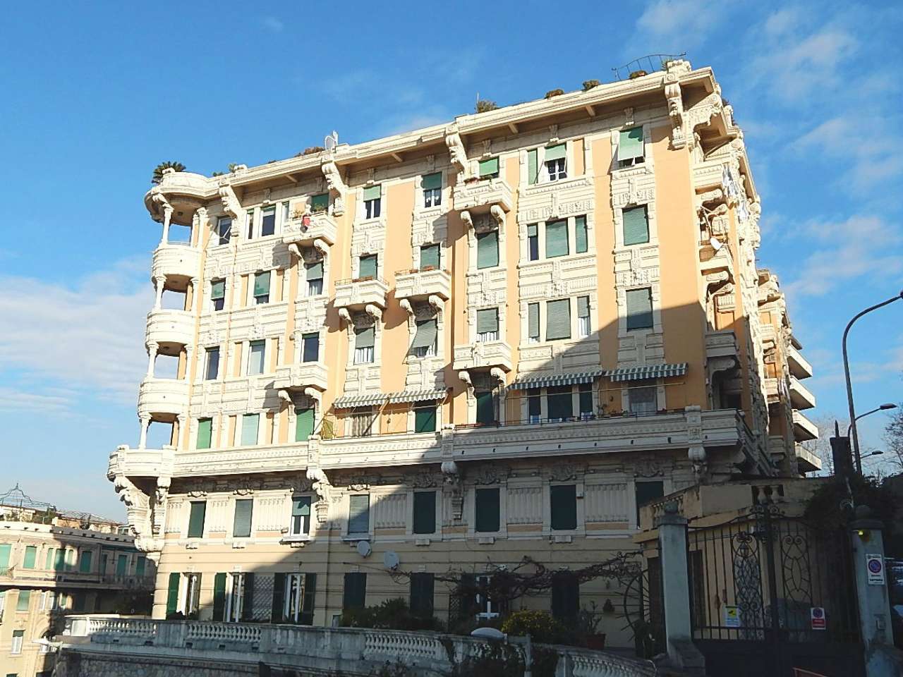 Appartamento GENOVA vendita  ALBARO Fasce Studio Immobiliare Massa