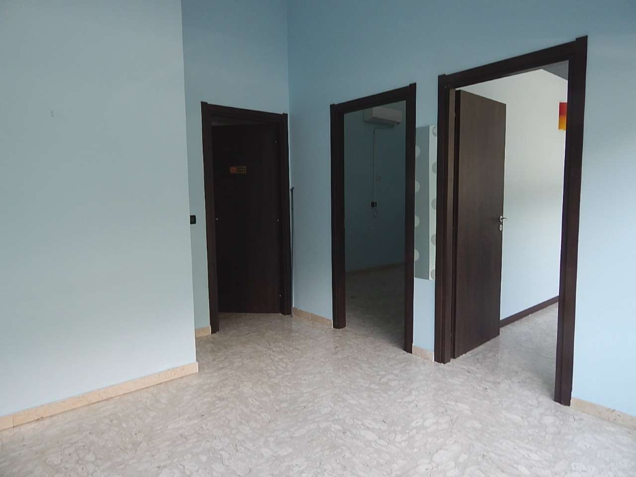 Negozio - Loc.Com. GENOVA affitto  NERVI Europa Studio Immobiliare Massa