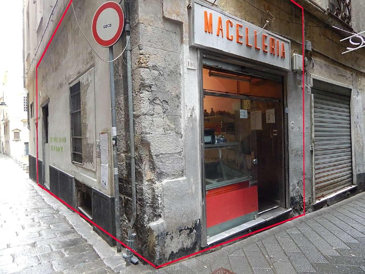  genova vendita quart: centro storico studio-immobiliare-massa