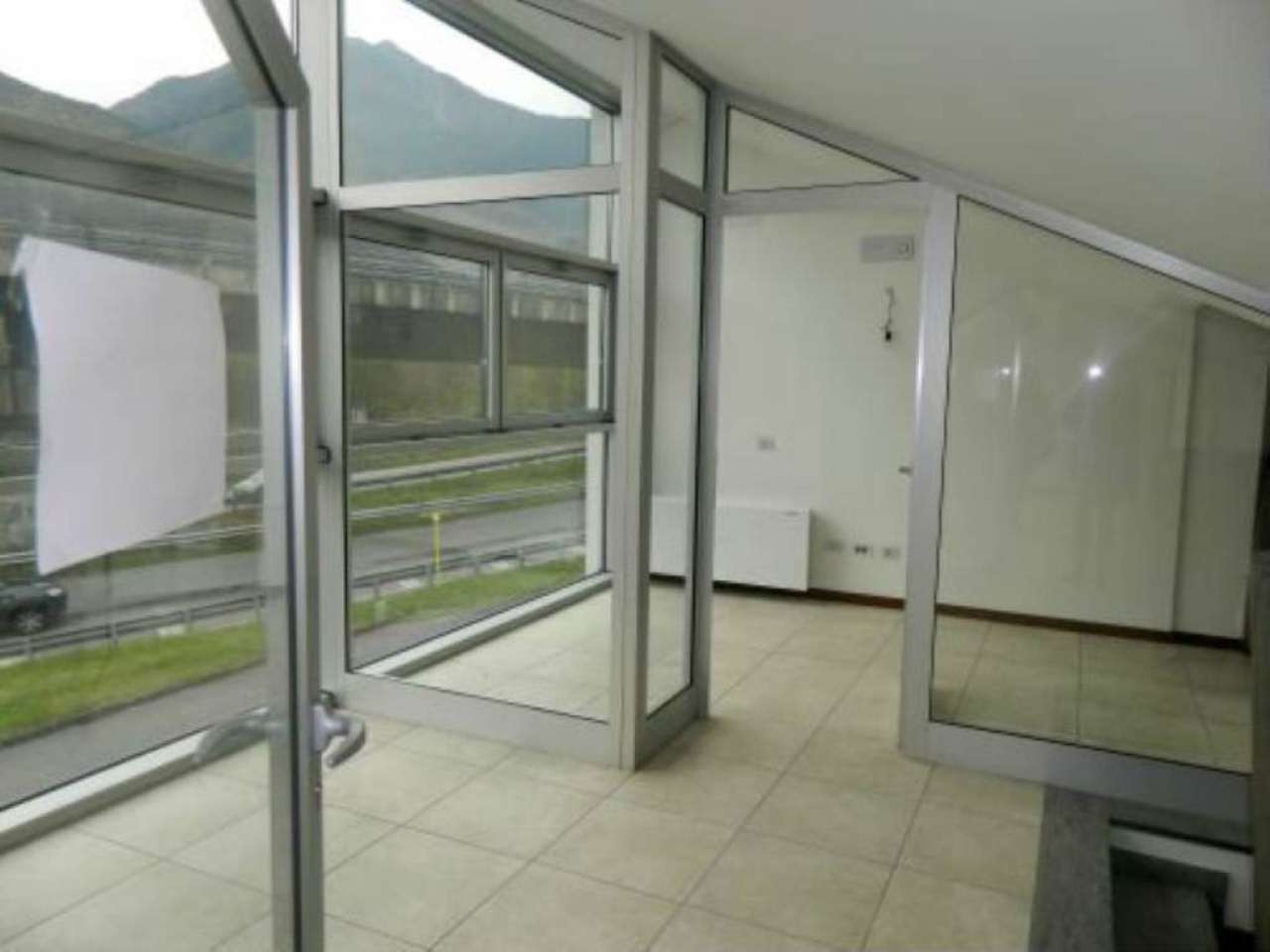 Ufficio - Loc.Com. SONDRIO affitto   dello Stadio Stabile Servizi Immobiliari