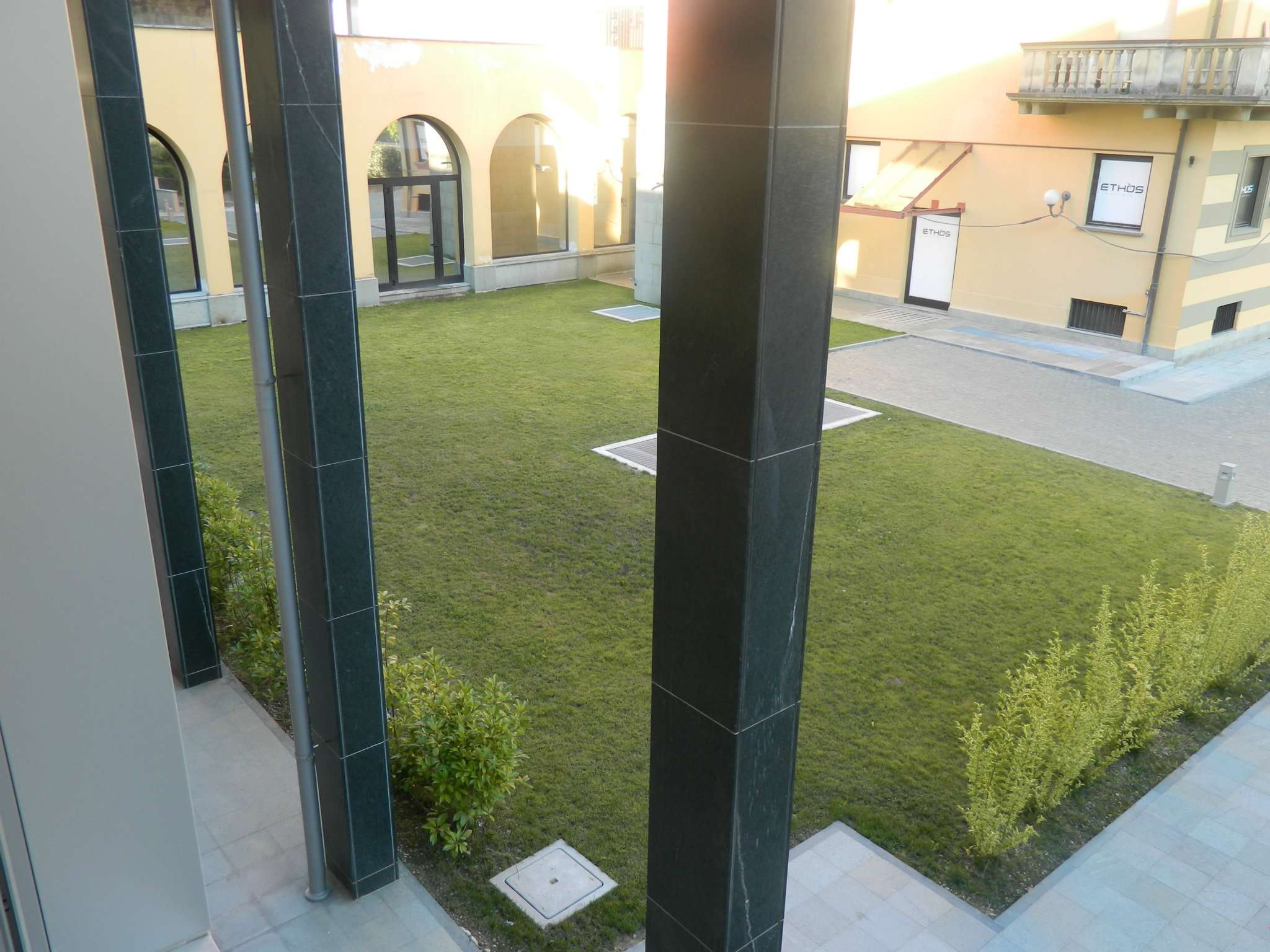 Negozio - Loc.Com. SONDRIO affitto    Stabile Servizi Immobiliari