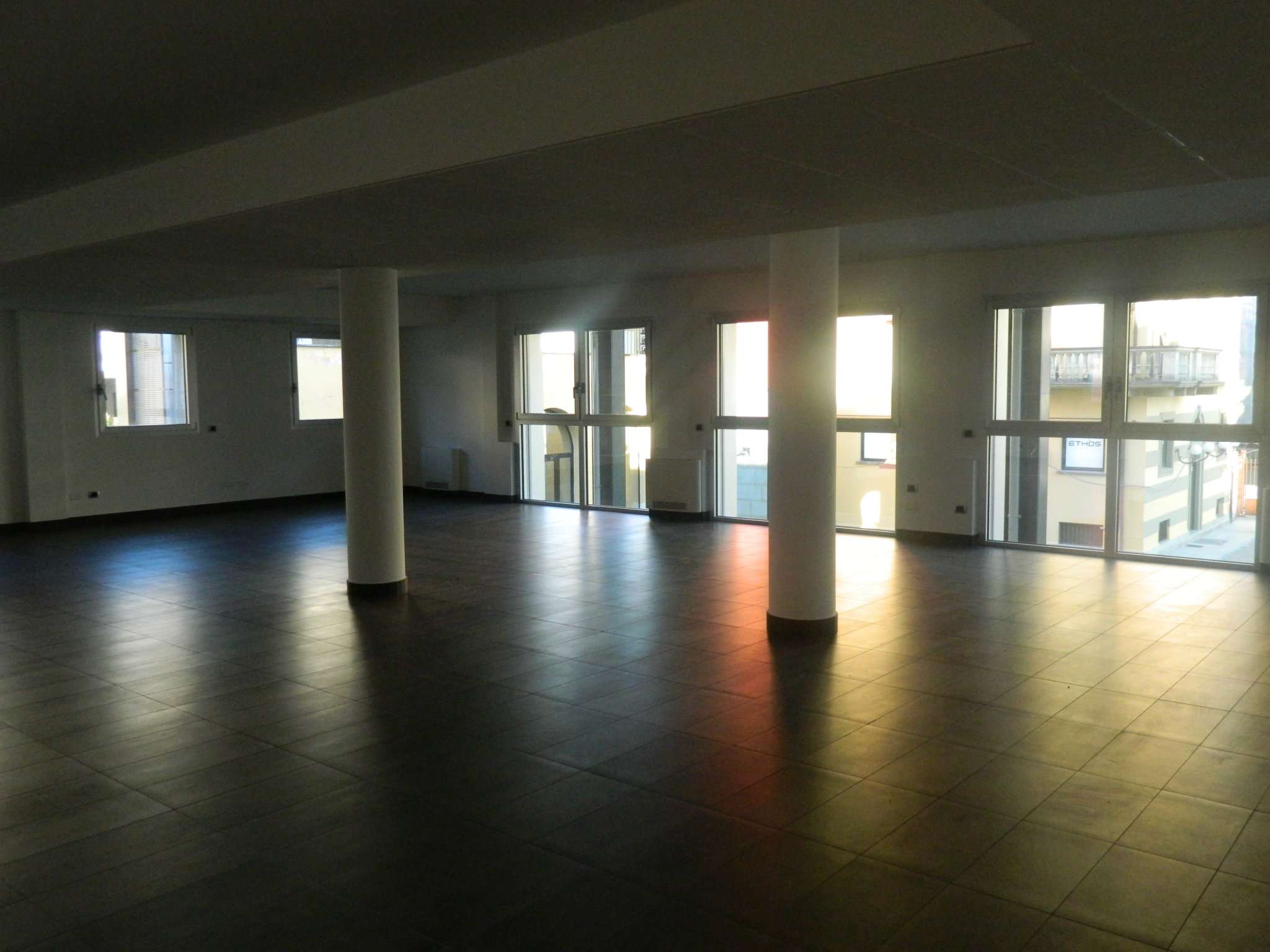 Negozio - Loc.Com. SONDRIO affitto    Stabile Servizi Immobiliari