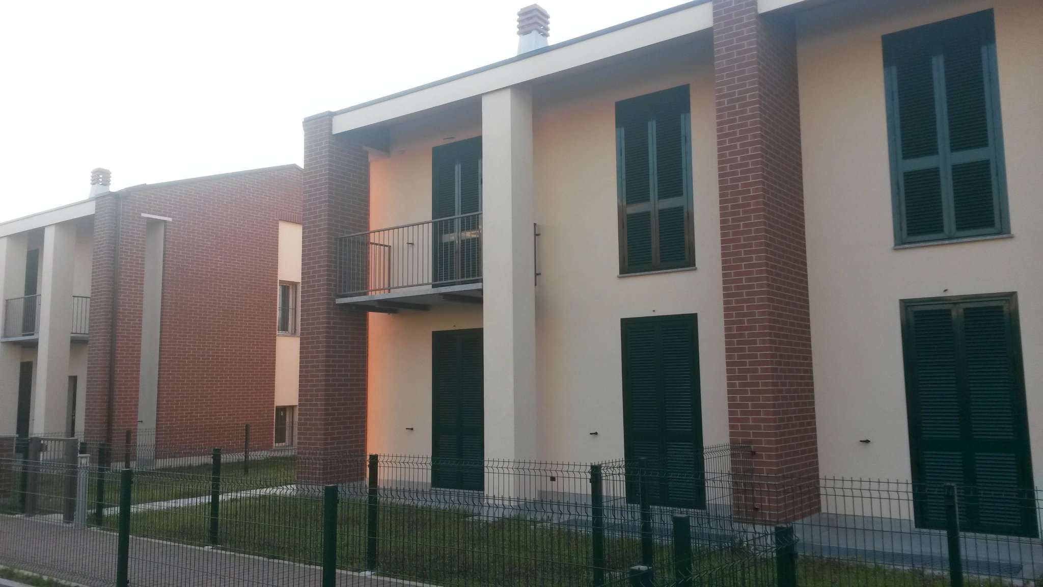 Villa Trifamiliare COSTA MASNAGA vendita    Nuova Casa