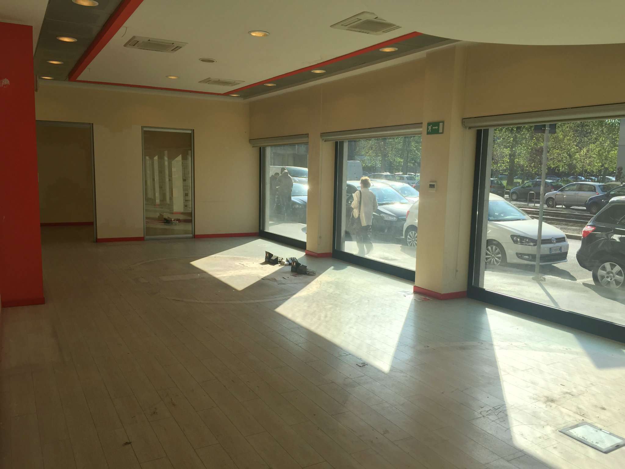 Negozio - Loc.Com. MILANO affitto  BARONA GIAMBELLINO Milano Lorenteggio