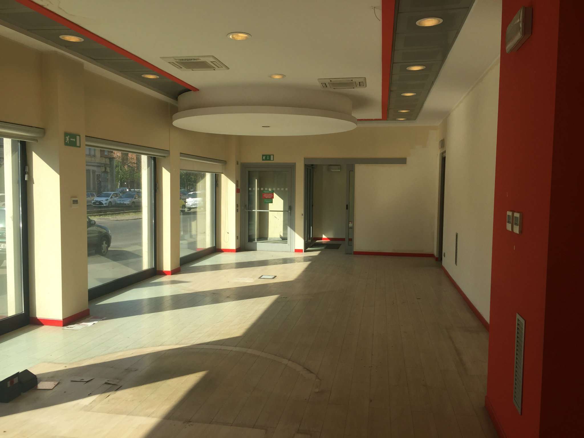 Negozio - Loc.Com. MILANO affitto  BARONA GIAMBELLINO Milano Lorenteggio