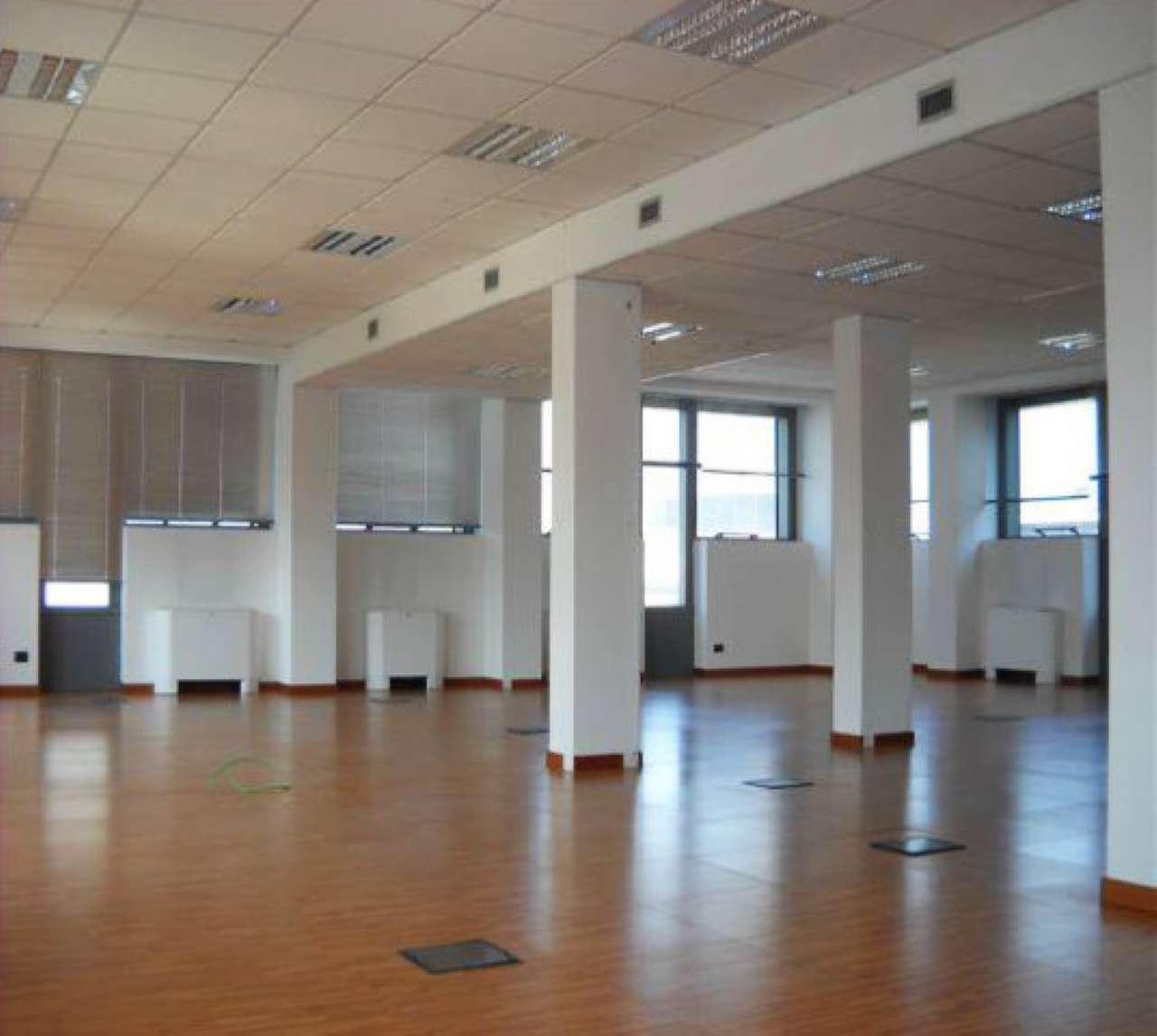 Ufficio - Loc.Com. MILANO affitto   Edoardo Bonardi World Capital Real Estate