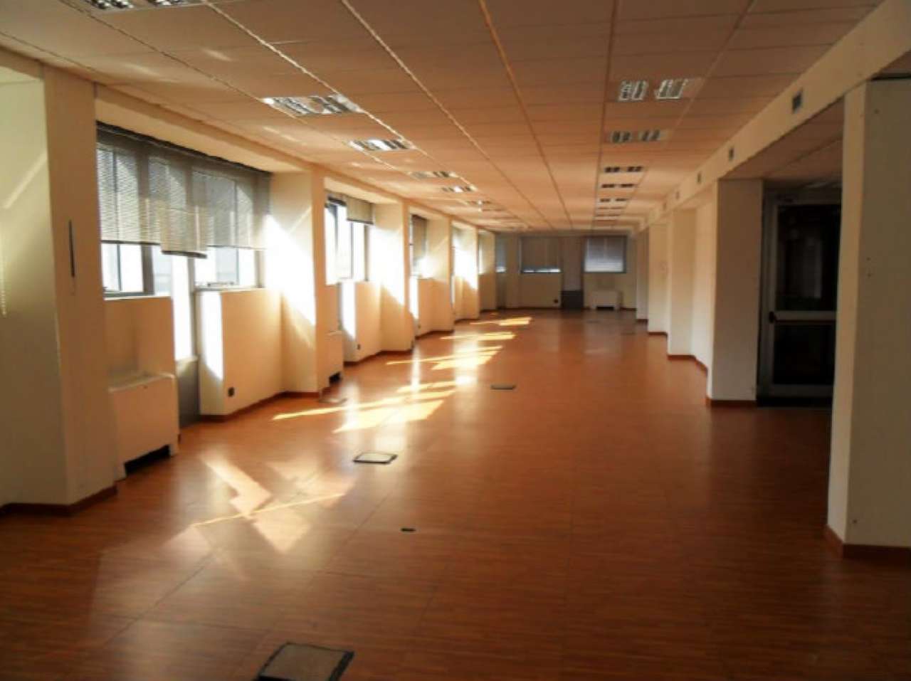 Ufficio - Loc.Com. MILANO affitto  CENTRO STORICO Piazza Diaz World Capital Real Estate