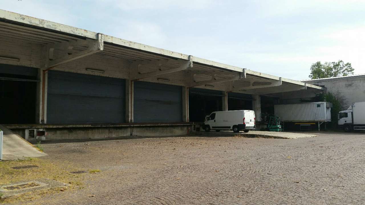 Capannoni (Tutti) MILANO vendita  CORVETTO Fantoli World Capital Real Estate