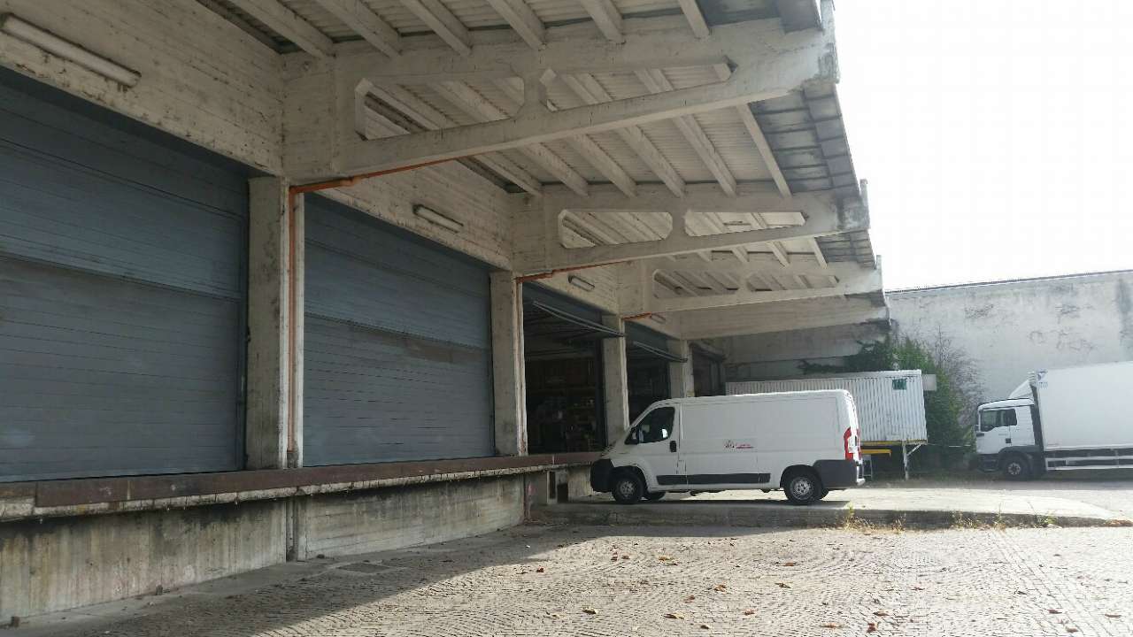 Capannoni (Tutti) MILANO vendita  CORVETTO Fantoli World Capital Real Estate