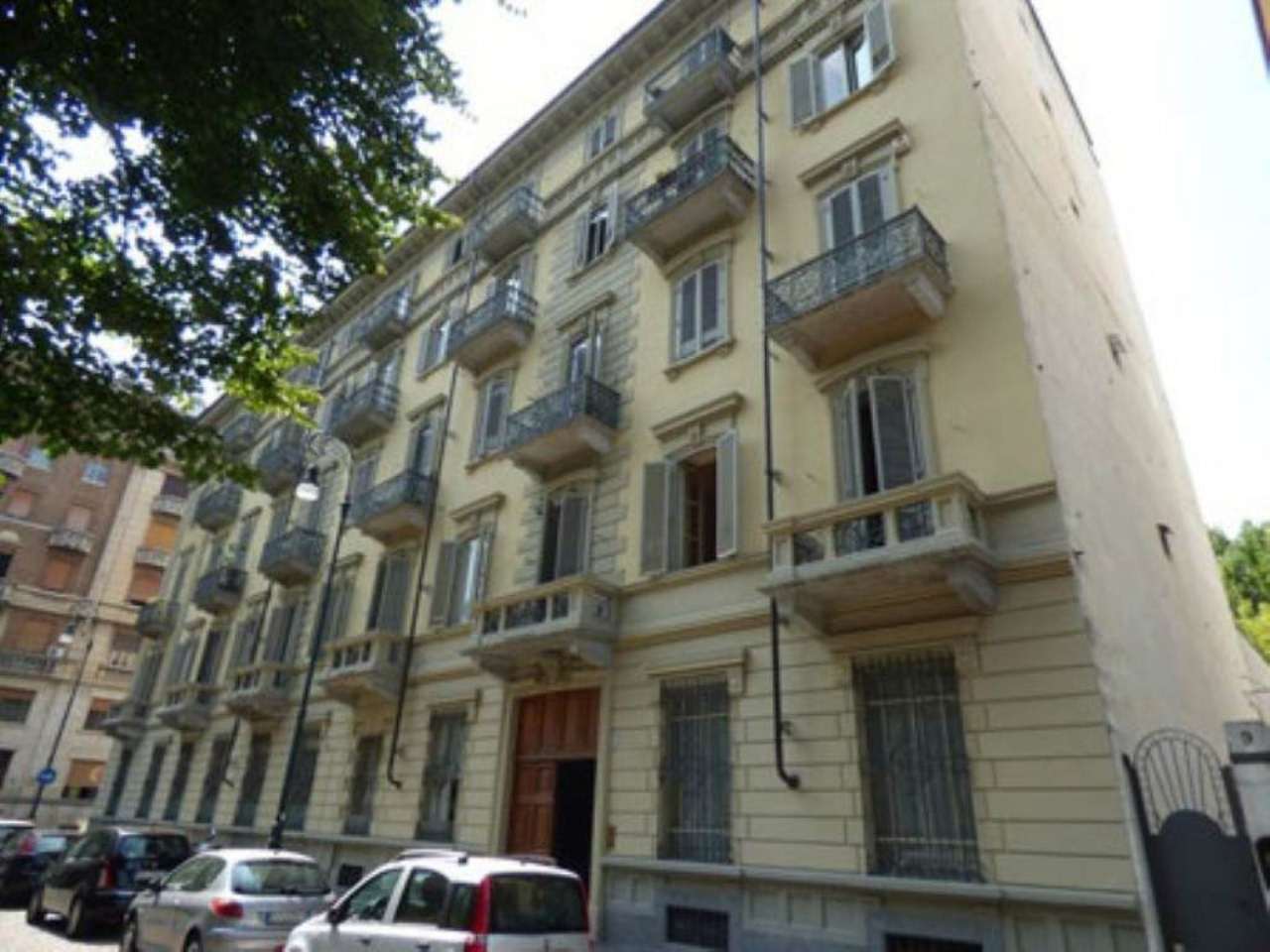  torino vendita quart: centro eurogrim-s.a.s.-di-grimaldi-luigi-e-c.