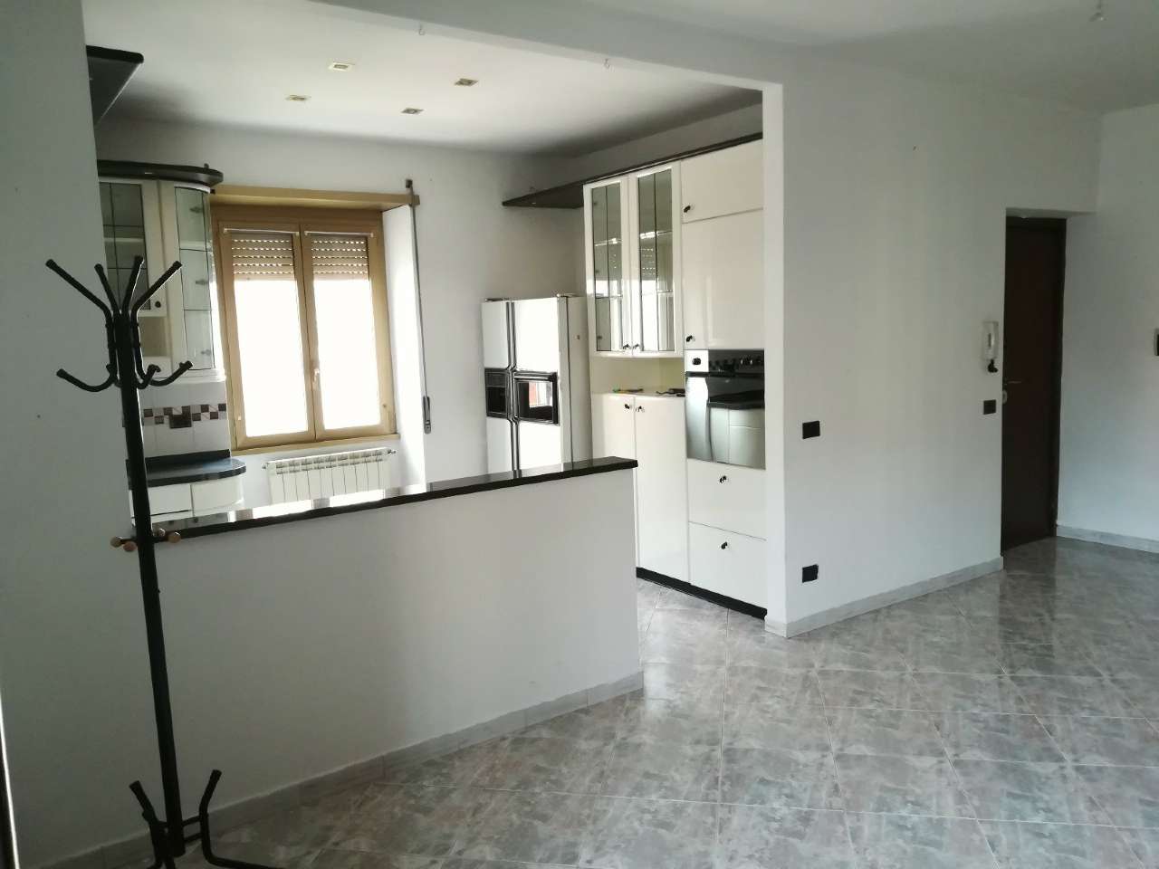 Appartamento ROMA vendita  TORRE MAURA (ZONA DELLA VIII MUN.)  VIA DELL'AQUILA REALE GDA IMMOBILIARE