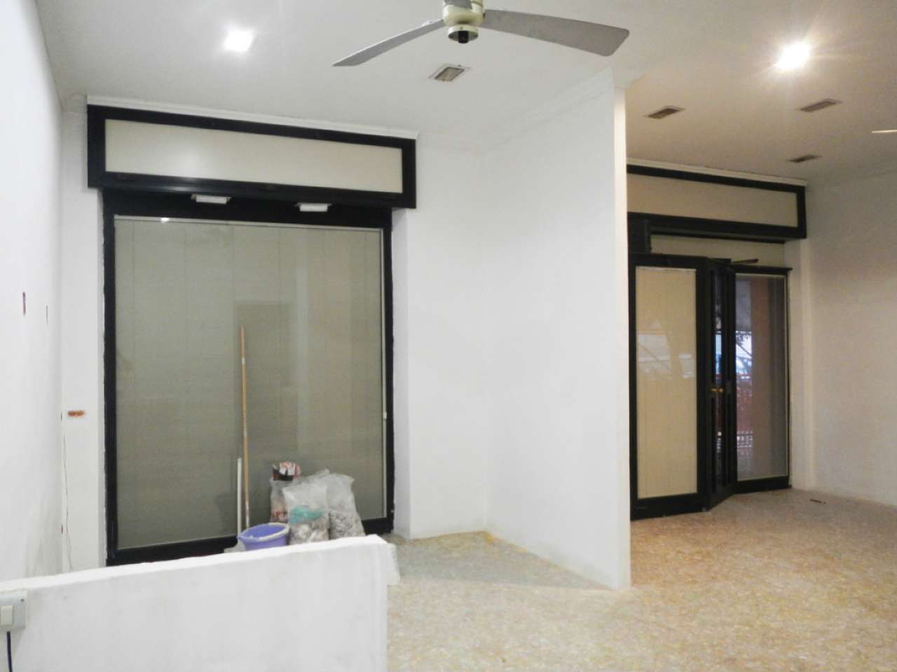 Negozio - Loc.Com. ROMA vendita  PIGNETO RENZO DA CERI GDA IMMOBILIARE