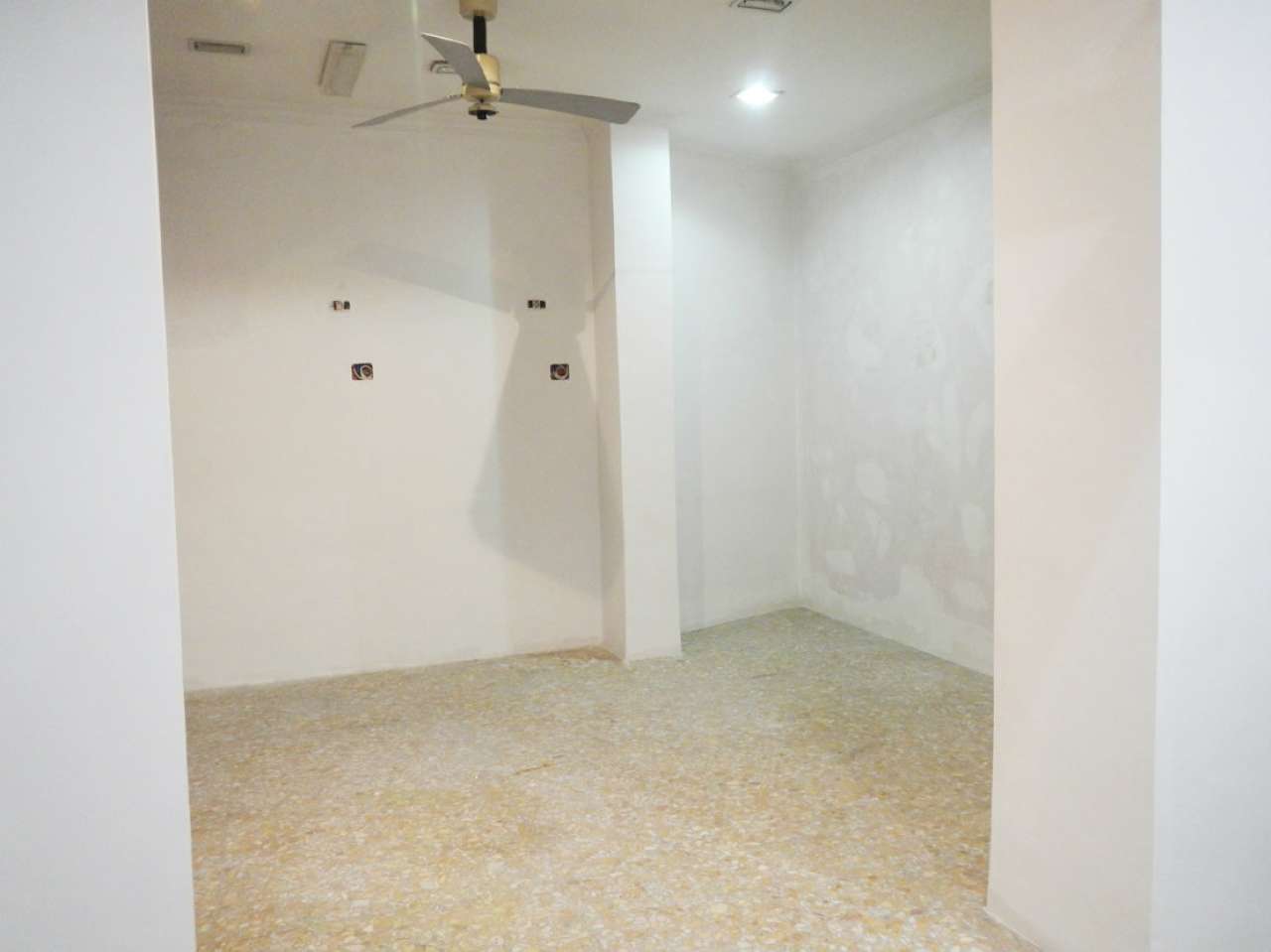 Negozio - Loc.Com. ROMA vendita  PIGNETO RENZO DA CERI GDA IMMOBILIARE