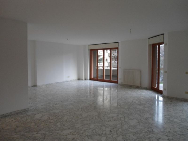 Appartamento MILANO vendita  SAN SIRO Pinerolo SPADI real estate agency