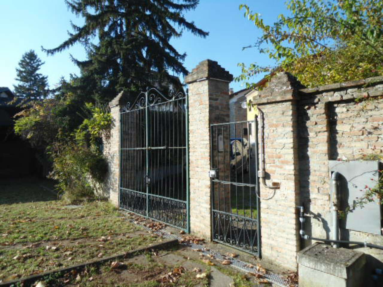 Villa Bifamiliare BORGO PRIOLO vendita    SPADI real estate agency