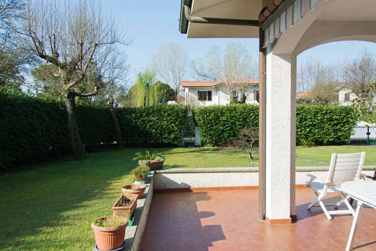 Villa Unifamiliare - Indipendente FORTE DEI MARMI vendita   Sant'Elme FERRARI IMMOBILI REAL ESTATE SRL