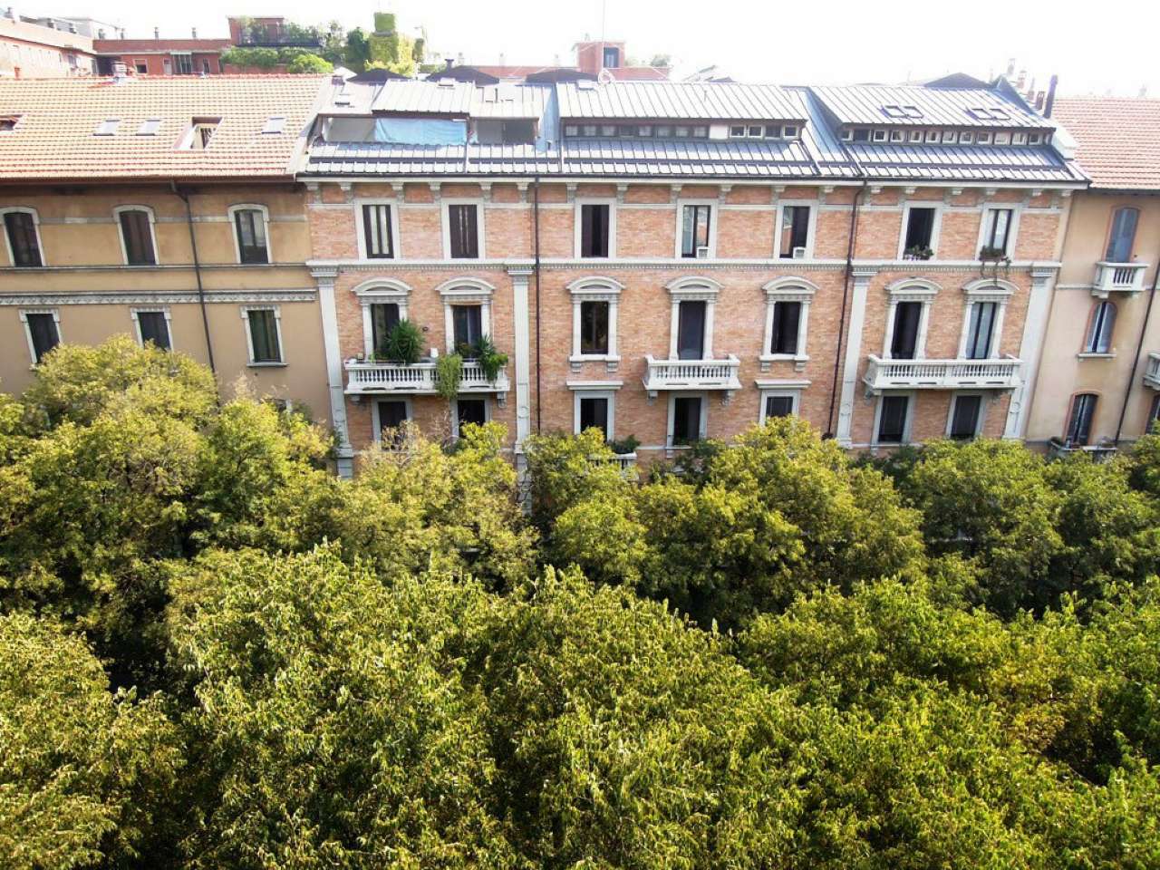 Attico MILANO vendita  INDIPENDENZA Castel Morrone FERRARI IMMOBILI REAL ESTATE SRL