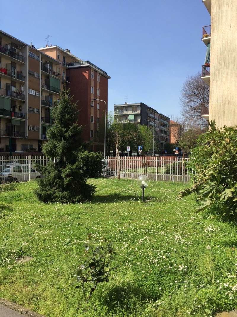 Appartamento MILANO vendita  DERGANO Via Scialoia FERRARI IMMOBILI REAL ESTATE SRL