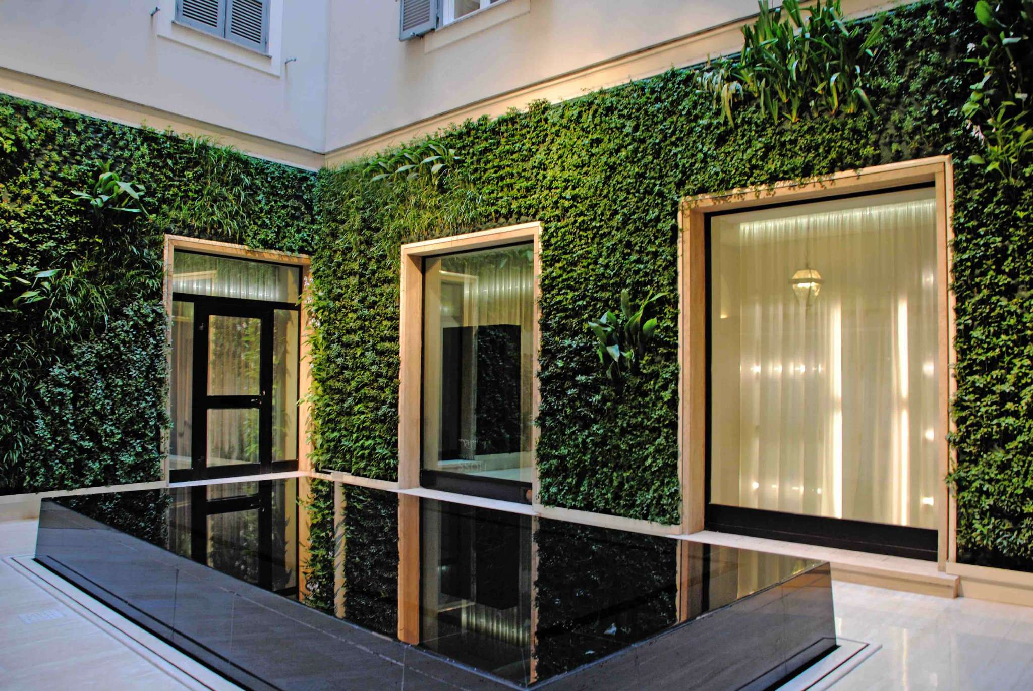 Ufficio - Loc.Com. ROMA affitto  Centro storico Via Due Macelli Flaminia immobiliare snc di Corrado Pace & c