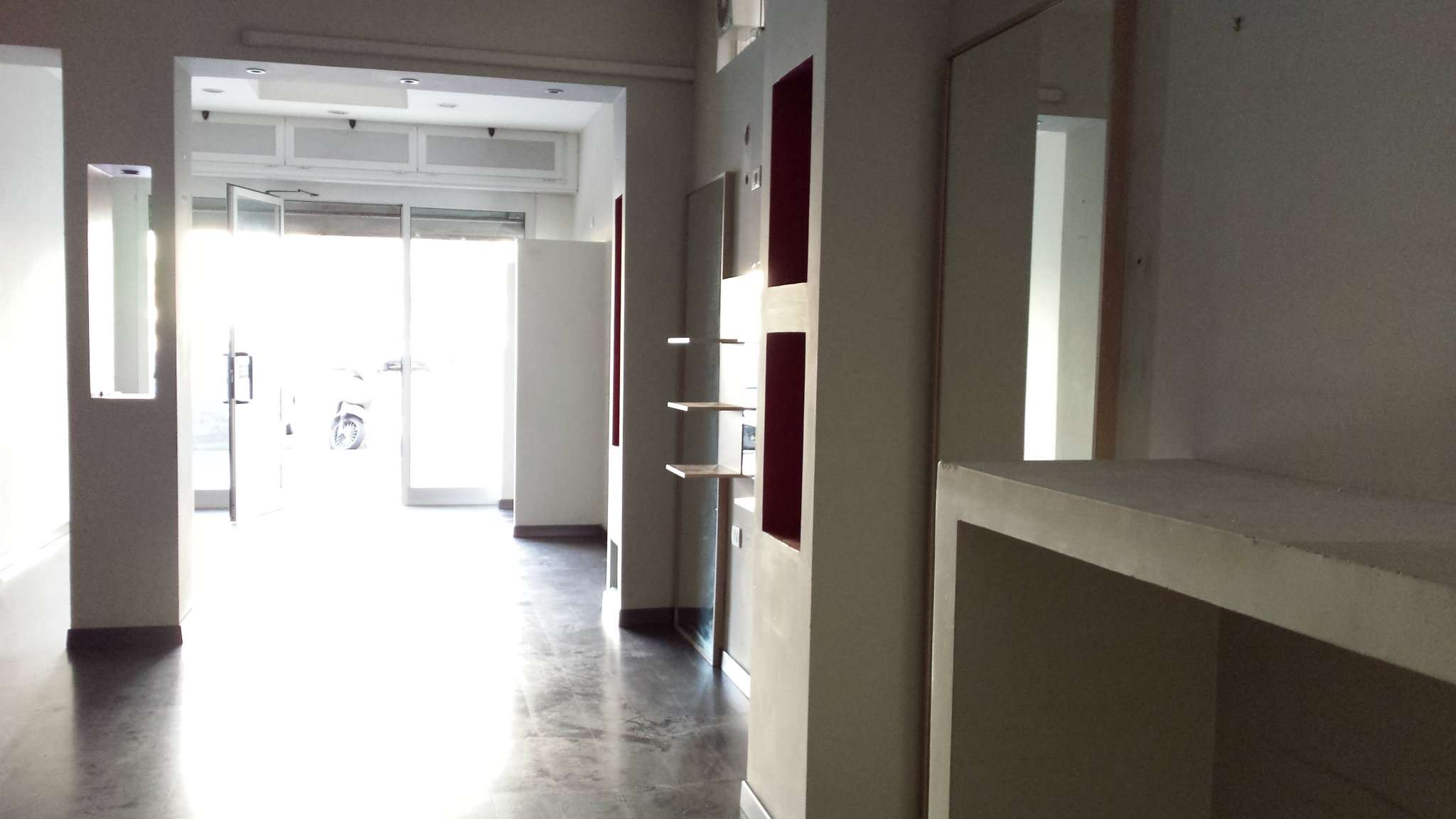Negozio - Loc.Com. ROMA vendita  GIANICOLENSE (XV MUN.) Alfonso Neuschuler Home Consulting