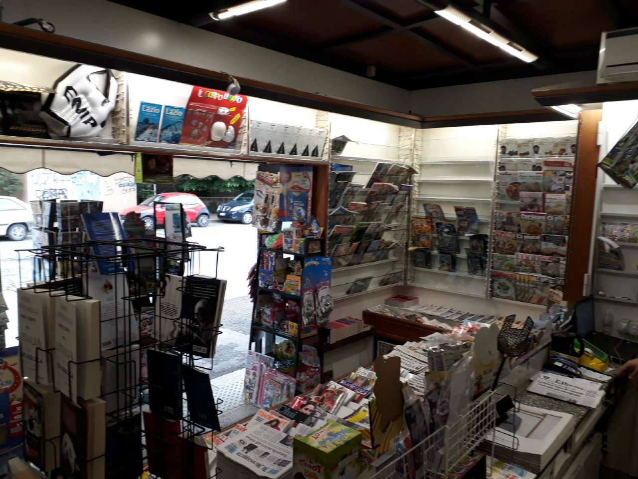 Negozio - Loc.Com. ROMA vendita  TALENTI tino buazzelli UTICASE SERVIZI IMMOBILIARI DI ROSELLA CASALE