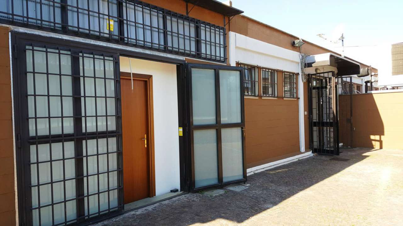 Negozio - Loc.Com. ROMA affitto  ARDEATINO  Ardeatina Aries Gruppo Immobiliare