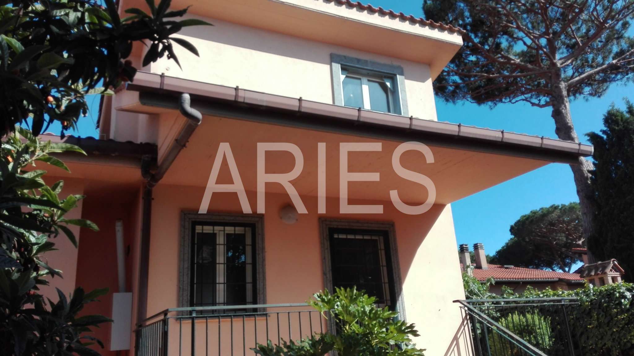  roma vendita quart: infernetto aries gruppo immobiliare