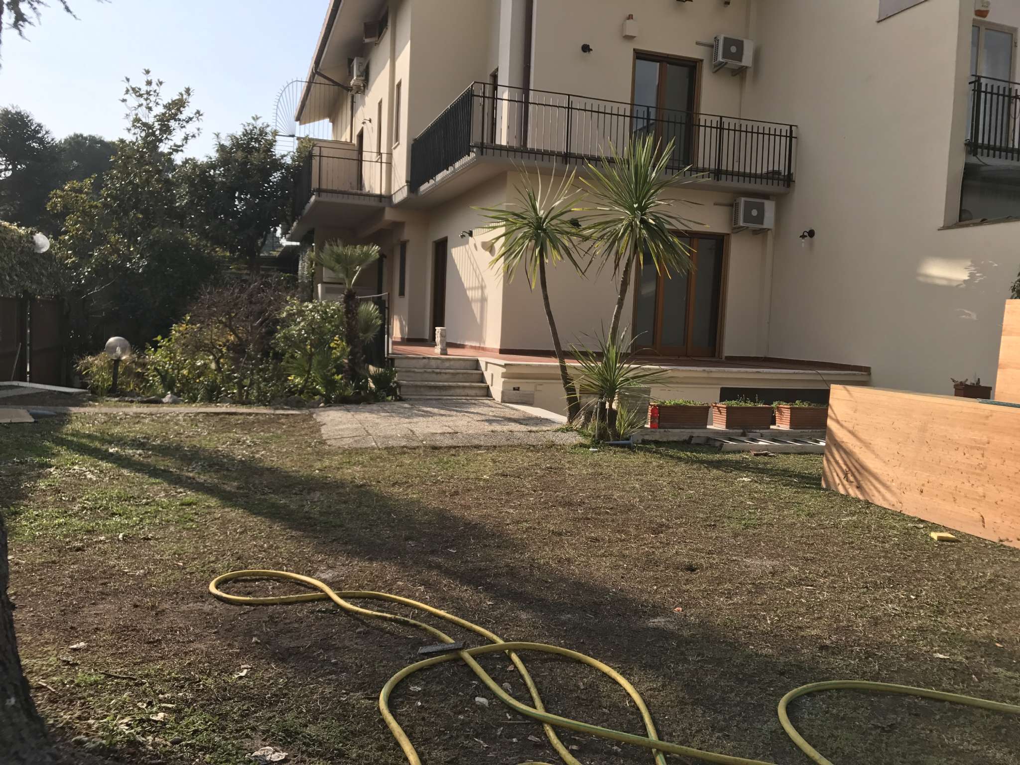 Villa Quadrifamiliare ROMA vendita  AXA Stesicoro Aries Gruppo Immobiliare