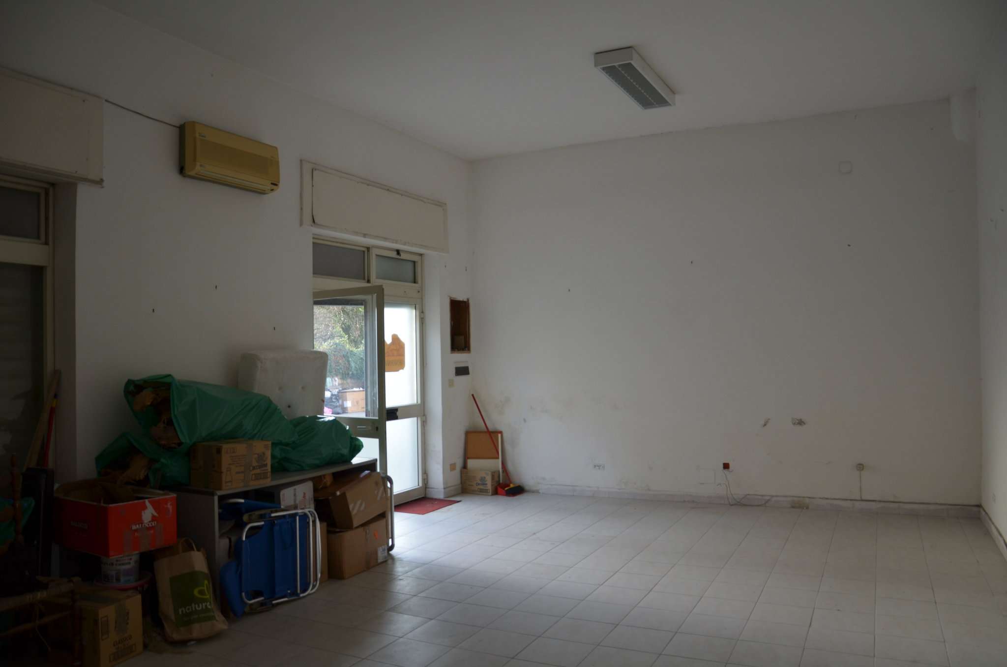 Negozio - Loc.Com. ROMA vendita  ACILIA Francesco Donati Aries Gruppo Immobiliare