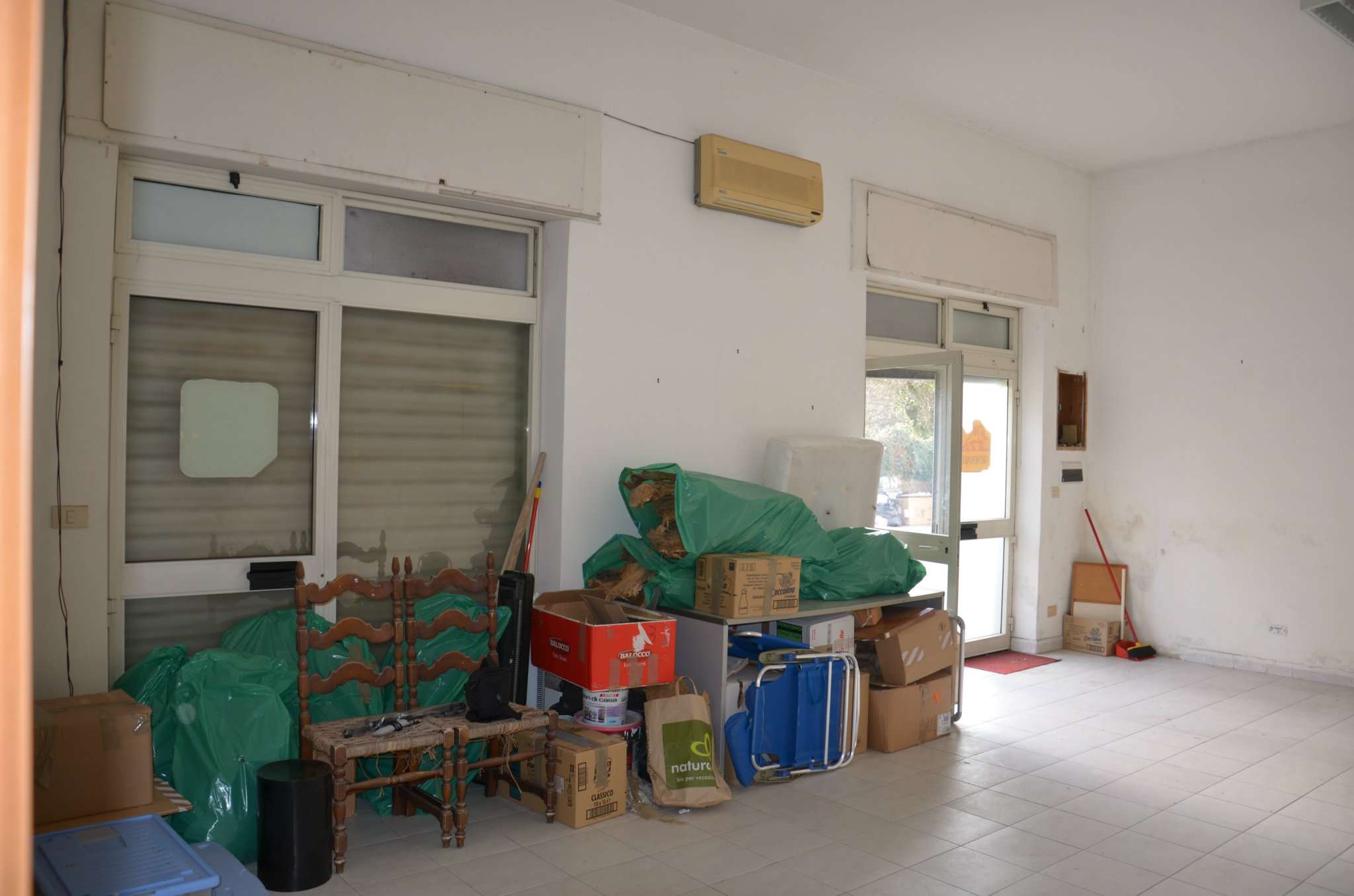 Negozio - Loc.Com. ROMA vendita  ACILIA Francesco Donati Aries Gruppo Immobiliare