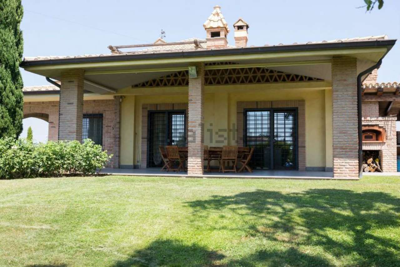 Villa Trifamiliare ROMA vendita  ACILIA SARNICO Aries Gruppo Immobiliare