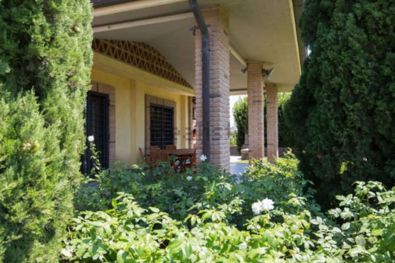 Villa Trifamiliare ROMA vendita  ACILIA SARNICO Aries Gruppo Immobiliare